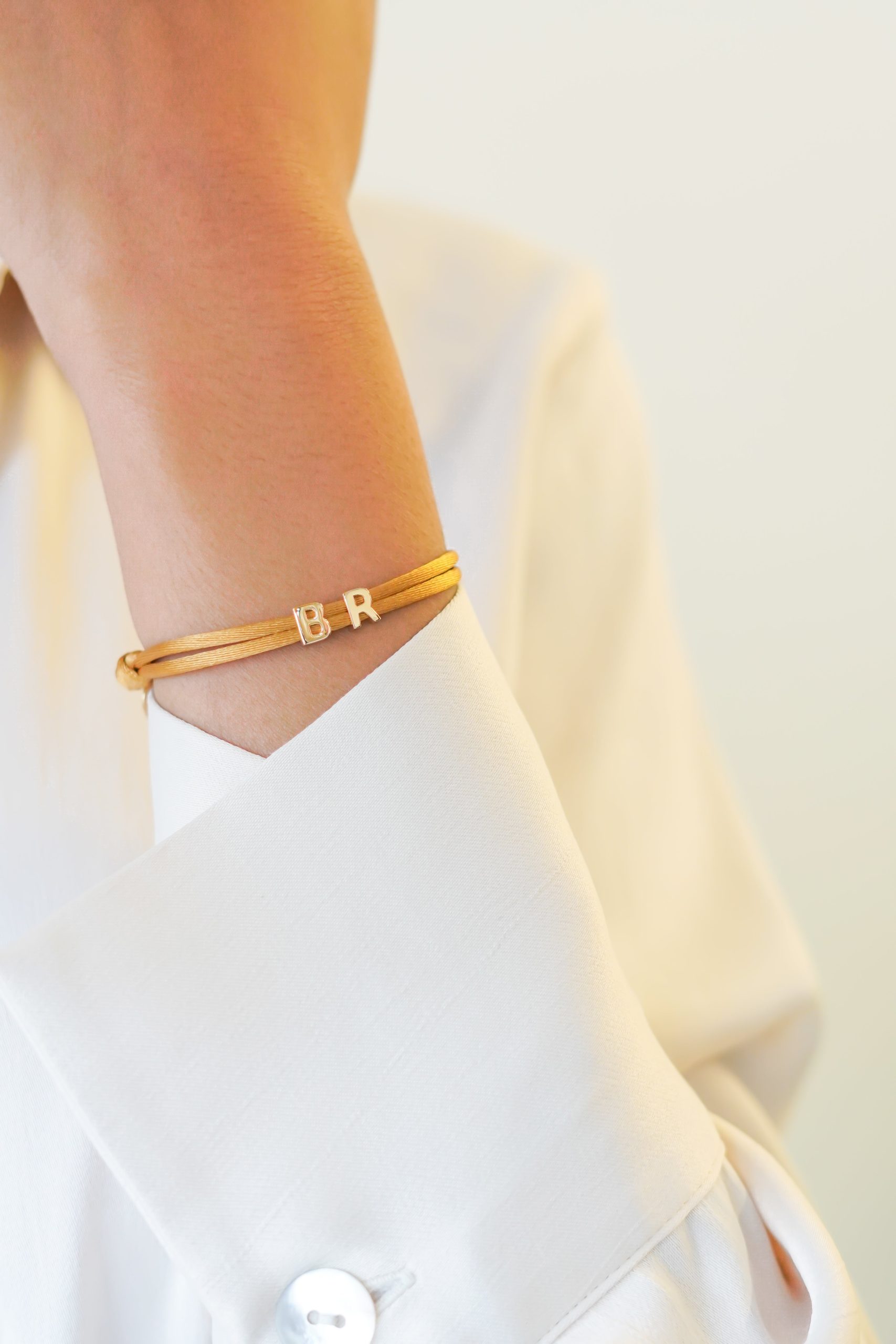 armband-initialen-003blq-1.jpg armband initialen - Afbeelding 1